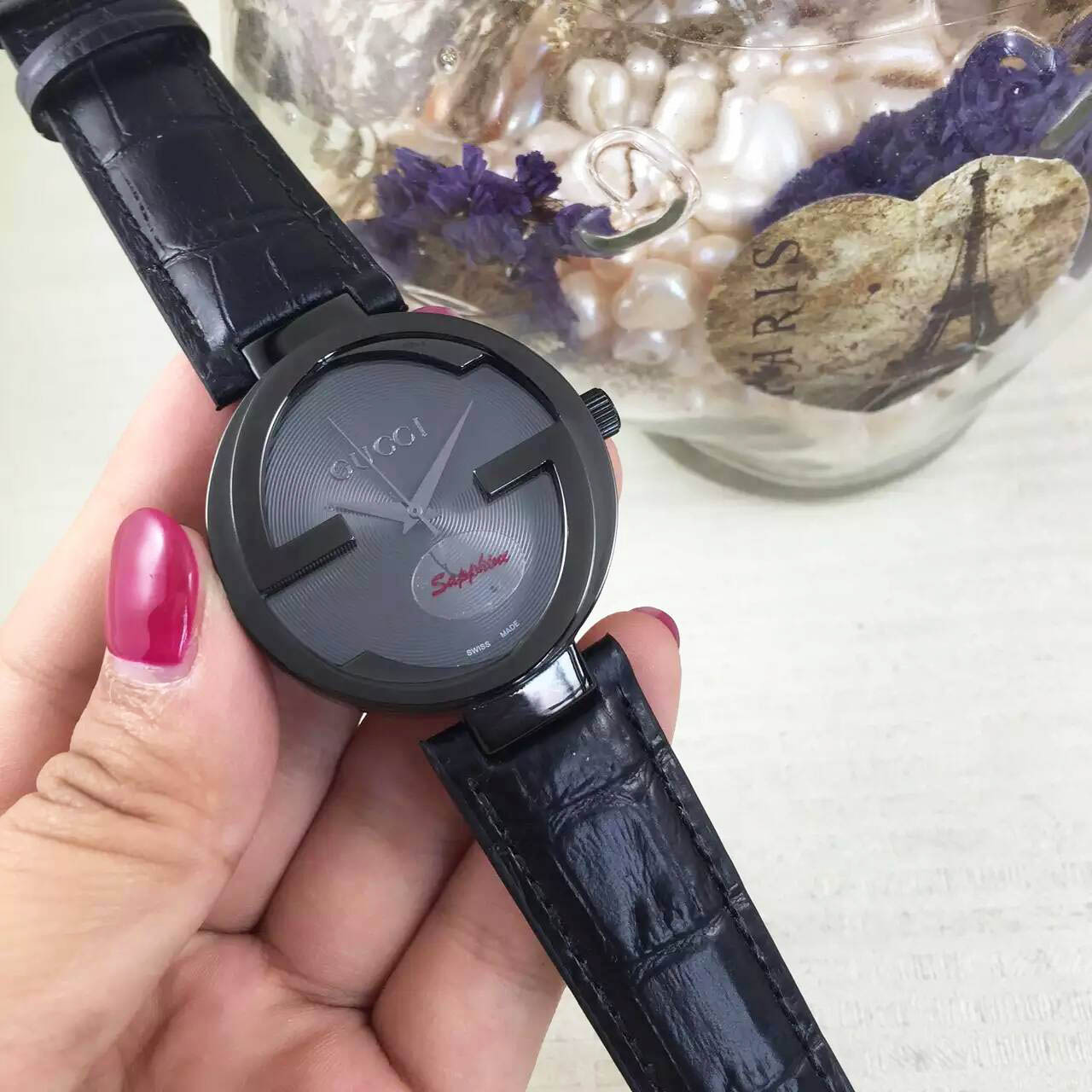 古馳 Gucci 專利殼形設計雙G系列